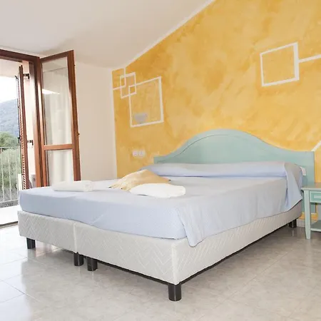 Jasmine Hotel 3*